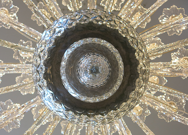 Bath_Assembly_3299_600_Chandelier